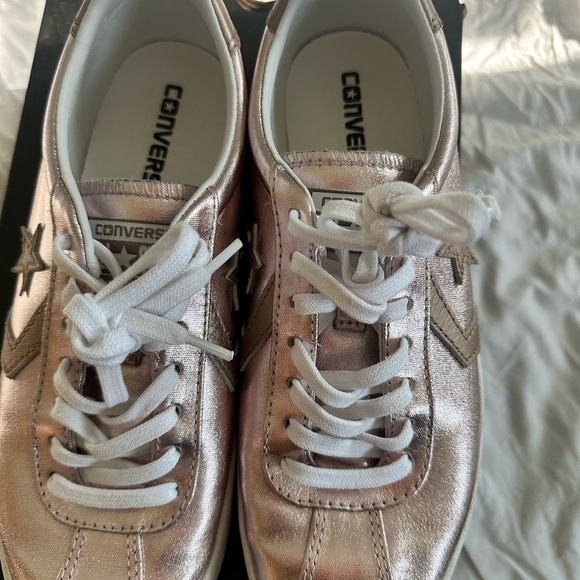 Converse One star rose gold low top metallic sneakers size 9 - Picture 3 of 6